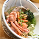 浜貞 - 活赤貝（９５０円）２０２１年１０月