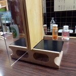 （有）旭屋酒店 - お手製の間仕切り