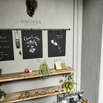 RACINES Boulangerie & Bistro - 