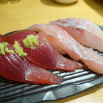 沼津魚がし鮨　 - かつお、黒むつ、見た目は美味そうだけど実は水っぽくてノーサンキュー
