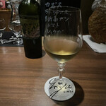 バー ゴヤ - シェリーの蔵が作っている白ワイン。度数は低めなんだけど重厚感あって面白い味だった。