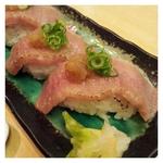 Kanouya - 炙り寿司2貫