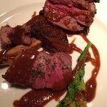 コントワール ミサゴ - 仔ヒグマのロースト　ナッツのソース