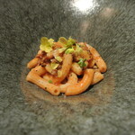 リストランテ カノフィーロ - 滝川産合鴨のサルシッチャとポルチーニ茸のトマトソース自家製リガトーニ