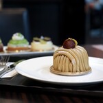 トシ・ヨロイヅカ 東京 - ユングフラウ