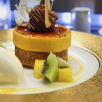 トシ・ヨロイヅカ 東京 - アシェット・トロピカル