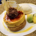 トシ・ヨロイヅカ 東京 - アシェット・トロピカル