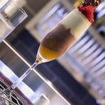 トシ・ヨロイヅカ 東京 - パルフェ・オ・ショコラ・エクアドル