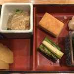 にぎりの一歩 - 突出し