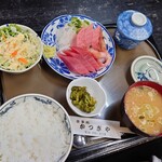 かつぎや - お刺身定食全体