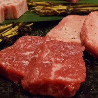 近江うし 焼肉 にくTATSU 青山本店 - 