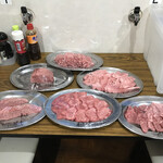 オカダ食品株式会社 - 本日のお肉達
