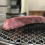 オカダ食品株式会社 - カイノミ ステーキカット 焼き焼き風景