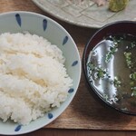 やまご食堂 - ご飯とあおさの味噌汁
