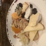 ワインとチーズ 武蔵境ビブロス - 季節のチーズプラトー