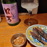 たつみ清酒堂東京 - アテは酒盗とホタルイカの干物