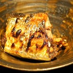 アカ - 秋刀魚のパエリア