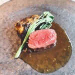 レヴォ - 鹿肉ステーキ