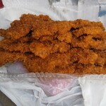 ニコニコ亭 - テイクアウトのカツ￥200×５