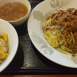 中国料理 興龍飯店 - 