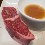 ワンカルビ - サガリステーキ。847円　トリュフソースも美味しい。