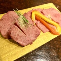 黒毛和牛焼肉 虎斑 北新地店 - 