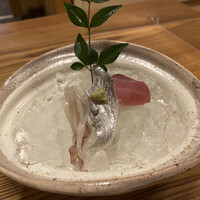 ろっこん -  ろっこん -