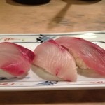 すし富 - はまち