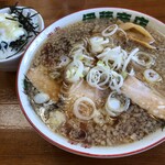 Chuukasoba Itou Shouten - 黒の中華そば＆温玉丼