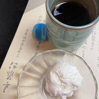 日本橋 伊勢重 - デザートのシャーベット（昔公園に売りに来ていたアイスクリンのようです）