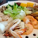 蒸気海鮮 CHATAN STEAM SEAFOOD - ”海鮮盛り”と”野菜盛り”