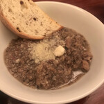 ワイン　お食事　自家製パン　バローロ - 