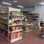 スーパーマーケット TARA - 広々とした店内♪