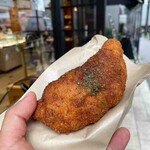 TINY BREAD & CAKE NATURA MARKET - オムレツカレーパン