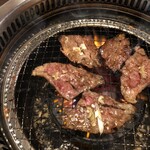 焼肉 ギュービッグ - 上カルビ