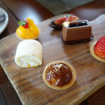 161148307 - ミニャルディーズ