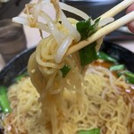 中華料理 四季紅 - 麺リフト