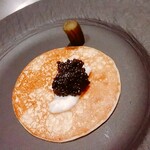 日比谷 モンシェルトントン - キャビアのじゃが芋クレープ
