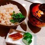 日比谷 モンシェルトントン - ガーリックライス