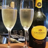 魚China YO - スパークリングワイン