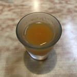 麺屋 大河 - 食前のオレンジジュース