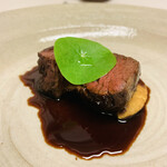 ラトリエ あべ - ⑦ 松坂牛カイノミ、馬鈴薯のパンケーキ、赤ワイン+ブイヨンのソース