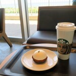 スターバックスコーヒー - コーヒーと豆乳パンプキンケーキ