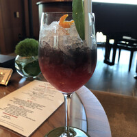 ザ タヴァン グリル＆ラウンジ - 