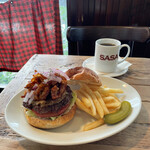 GRILL BURGER CLUB SASA - "限定10食" 【11月のMonthly Burger】  『ホットクランキーポークBurger¥1150』 ※平日ランチは、ソフトドリンク付