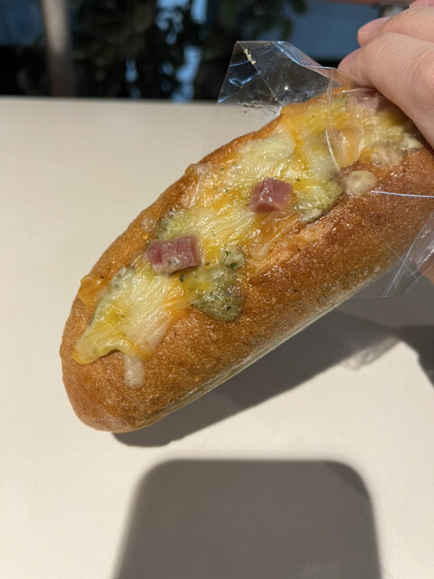 志津屋 京阪三条店 三条 パン 食べログ