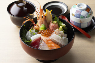 Nihon Ryouri Sushi Kaiseki Katsura - 海鮮丼