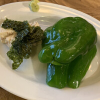 カルネジーオ イースト - 