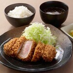 <Hirata Farm Kinka Pork> Thick-sliced loin cutlet set