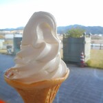 あわじちゃんカフェ - 料理写真:モーツァルト牛乳を使ったソフトクリーム